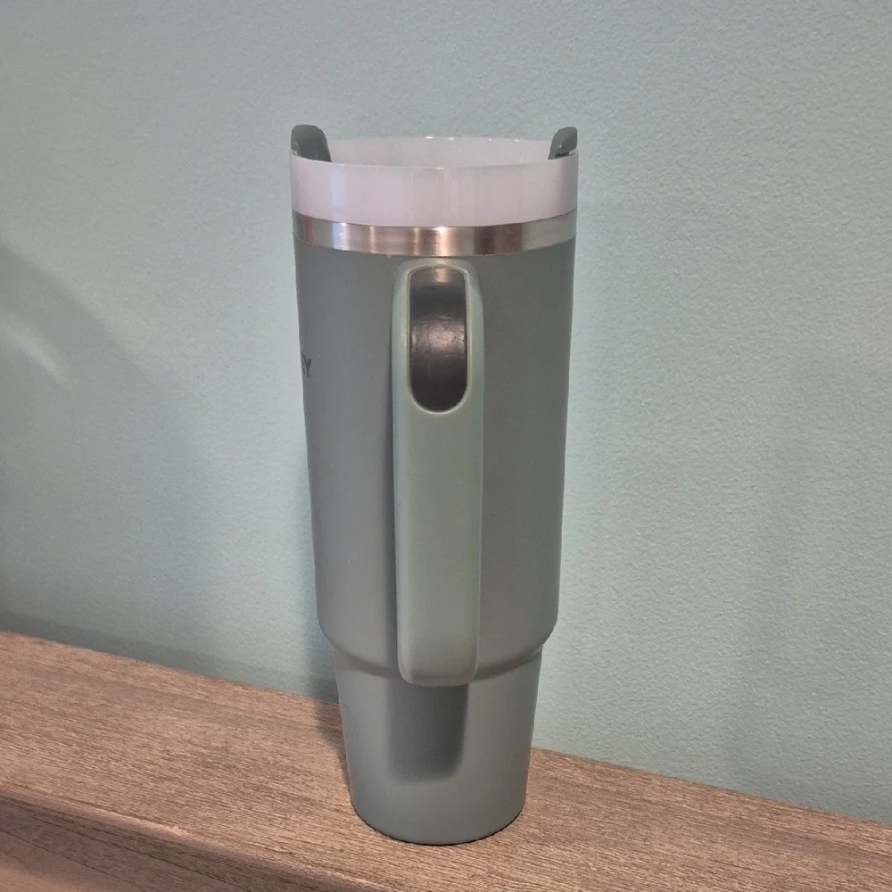 Stanley Sage Travel Mug - Picture 3 of 6